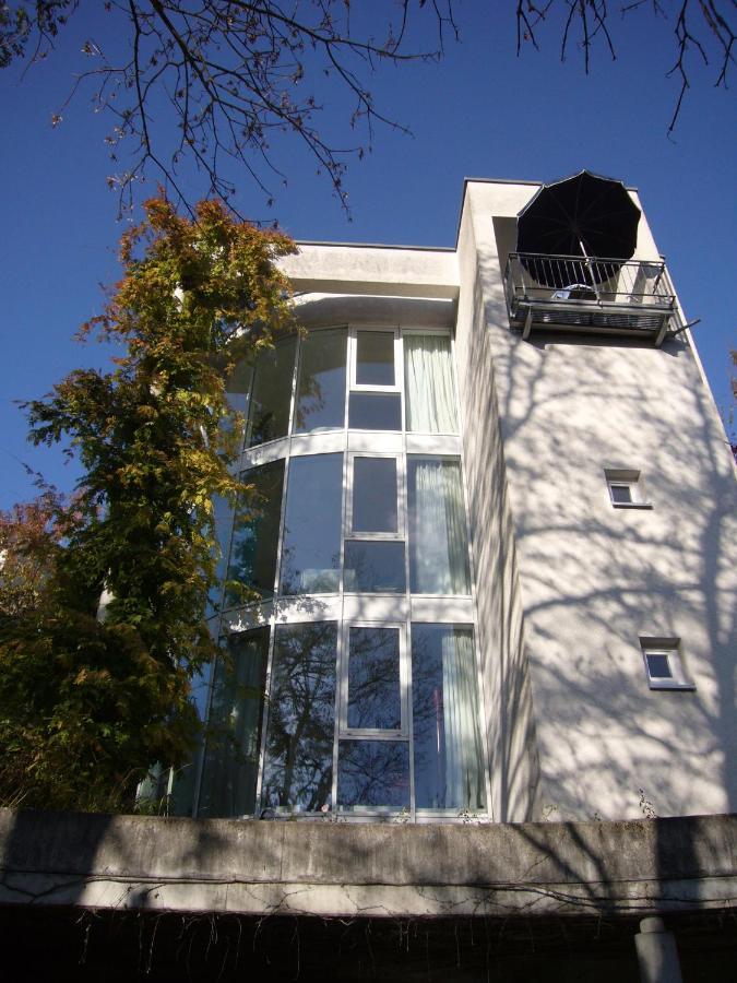 Ferienwohnung Im Turm Bellevue Mit 3 Schlafzimmern Sachsenheim Extérieur photo